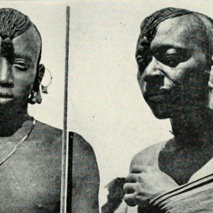 Two Maasai morans photographed by American Paul L. Hoefler in 1928.